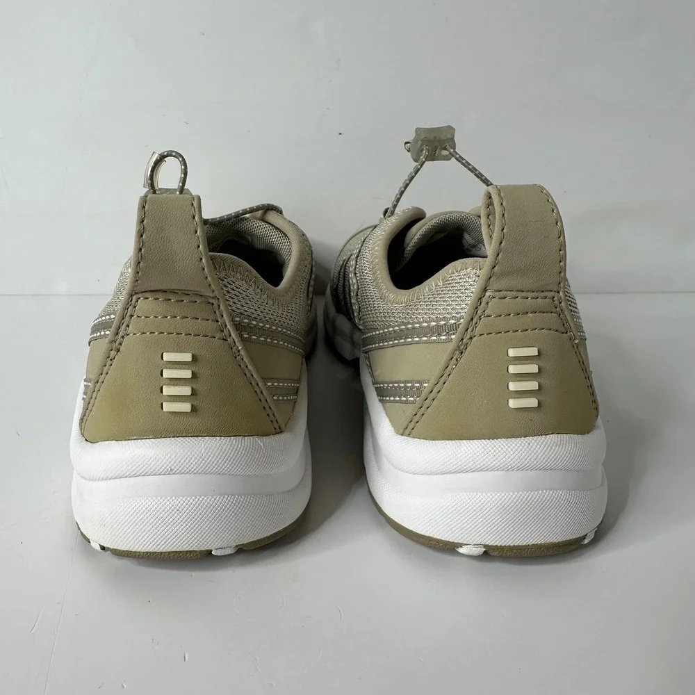 Lands End WM Sport Shoe Sand Stone Mesh Bungee Sneakers Womens 8 Med 64730